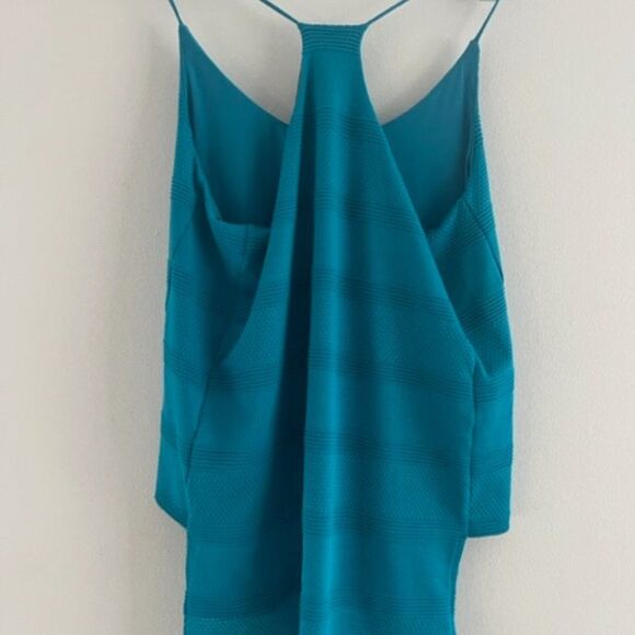 A|X Armani Exchange Women's Mesh High-Low Cami Size Medium Turquoise Gem - Picture 6 of 11
